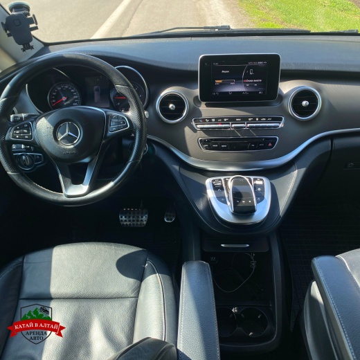 Mercedes-Benz V-Class